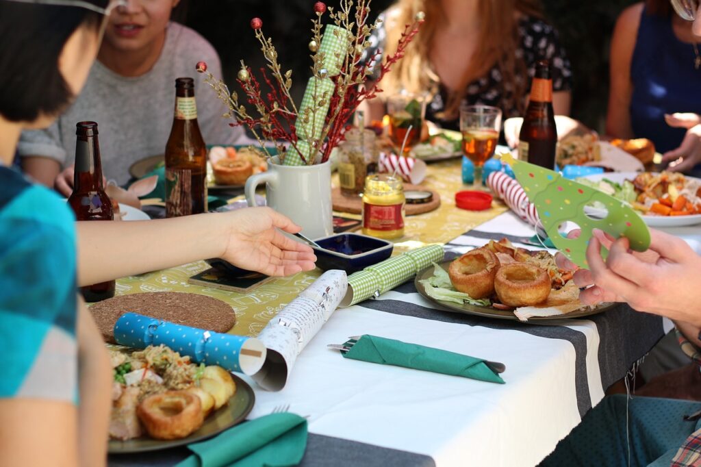 Die Kunst des feinen Essens: 5 wesentliche Regeln der Tischmanieren auf besteckkasten-besteckset.de
